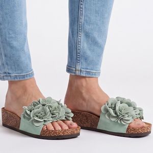Flats 1: LOS CABOS CORSAGE COCKATOO