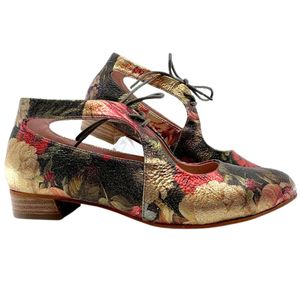 Le Sansa: LE SANSA BOSS RED FLORAL PRINT