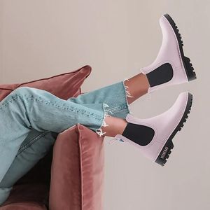 Verbenas: VERBENAS GAUDI RAIN BOOT ANTIQUE/BLACK