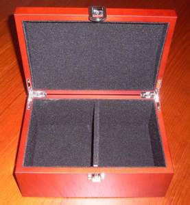 Chess: Two Compartment Mahogany Chest Small