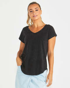 Sass Womens: Yuki Tee - Black