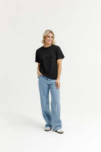 Home Lee Womens: Chris Tee - Black