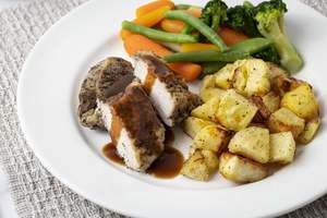 Roast Chicken with Roast Potatoes & Vegetables (Frozen) - 400g Ready Meal