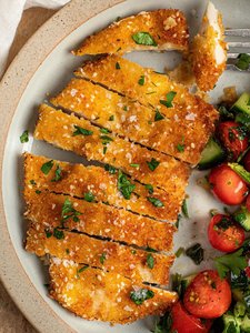 Value Added Product Range: Chicken Breast Schnitzel Lemon Pepper Crumb 6pc pack