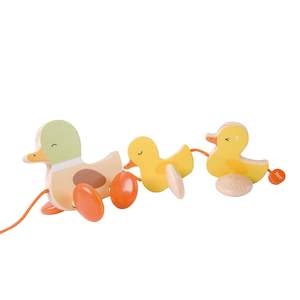 Wooden Toys: Pull Padding Duck