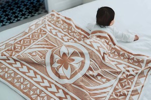 Pele Chance Minky – Tan/white flower