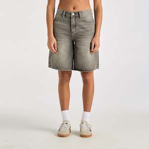 Womens: Mid Farrah Short - Silver Dollar