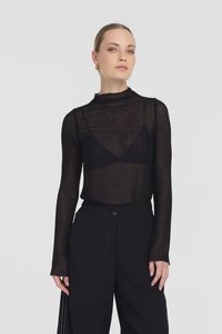 A Little Bit More Top - Black