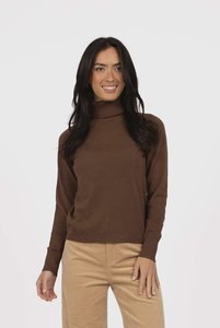 Alana Skivvy - Chocolate