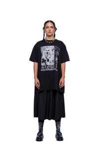 Slow Form Tshirt - Black