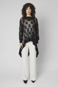 Reversed Square Oblique Top