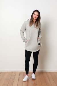 Womens Hoodies: BASIC POCKET HOODY GREY