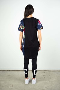 5 Weekend: MELODY SIDE TEE