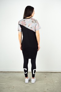 5 Weekend: HANNAH LINA TEE