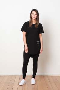 BASIC TEE BLACK