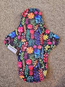 Mama Pad - Mama Koala- Dark Florals2