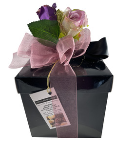 Price 50 100: 300gm Gift cube