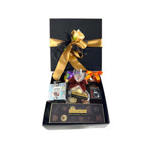 Price 100: Elegant hamper