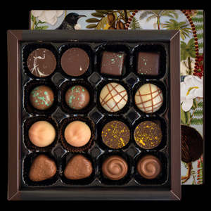 Flavours of New Zealand – 16 Piece Bonbon Set