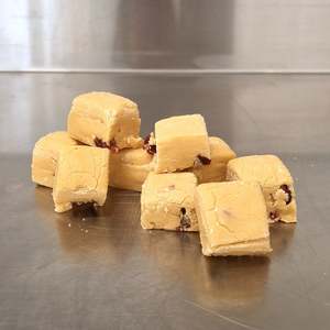Cranberry & White Chocolate Fudge - 150g