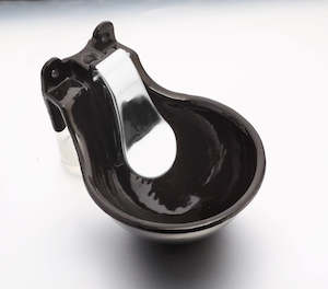 Auto Drinkers: Pig Drinker - Heavy Duty Push Button 1.8 Litre