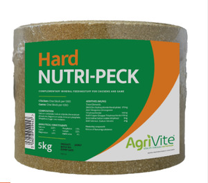 Poultry Treats: Agrivite Nutri-Peck Hard Poultry Pecking Block 5kg