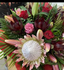 Best Sellers: Lush Bouquet