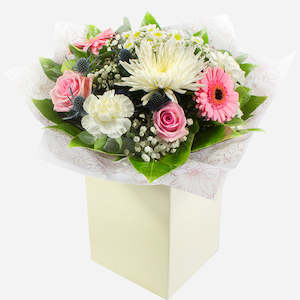 Christmas Flowers: Winter Wonderland