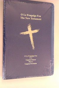 Non English Bible: O Le Feagaiga Fou Samoan/English New Testament by Bible Society. Christian Resource Centre