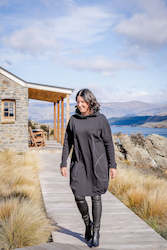 The Classics: Long Hoodie - Black