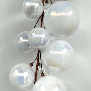 White/Pearl Bauble Garland - 2m
