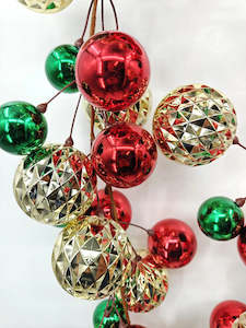Christmas Trees: Textured Red, Green and Gold Bauble Garland - 2m