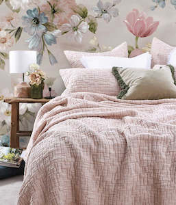 Bed Linen: Livie Bedspread Set - Cameo