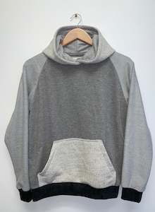 harlequin hood | size 11