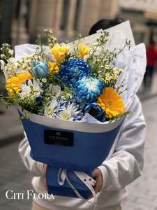 Vox Box: Bold Blooms Vox Box