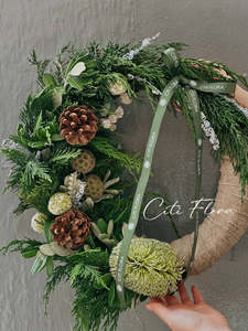 Christmas: Christmas Wreath