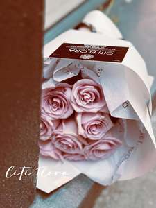 (AV18) Romantic Pink Roses