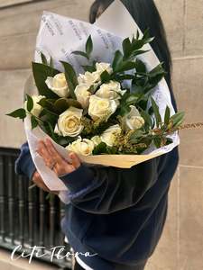 (AV17) Super White Romance