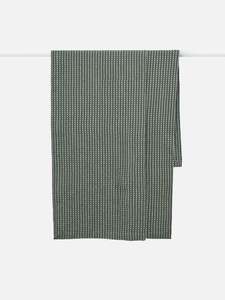 Beach Outdoors: Selva Waffle Picnic Blanket