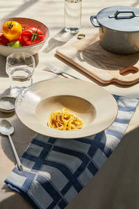 Kitchen: BROSTE Board Olina Medium | Natural Oiled Oak