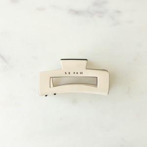 Lifestyle: Claw Clip Large - Ivory
