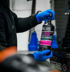 Motorcycle Oils Lubricants: Muc-Off Air Filter Cleaner