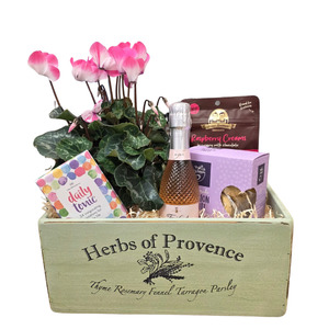 Mothers Day Flowers Giftbaskets Christchurch: Top Mum Gift Box
