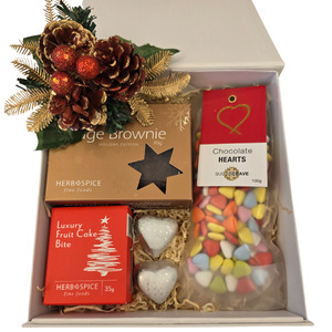 Products: Petite Christmas Gift Basket