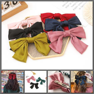 Accessories: Chiaki Oversized Clip-On Bow