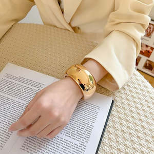 Bracelets: Ovalyn Hinged Cuff Bangle