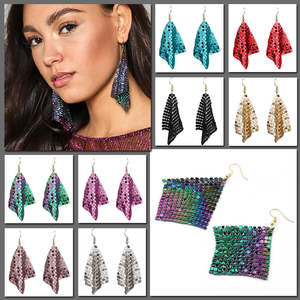 Goth: The Diva Drape Earrings