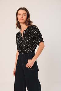 Indi Cold 1: Indi & Cold Camisa Spot Blouse