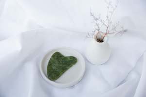 Abundance Prosperity: Serpentine Gua Sha