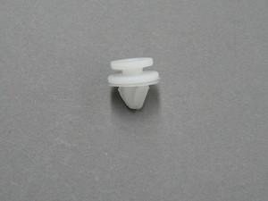 Products: Clip - Trim Fixing Classic 4x4 Parts